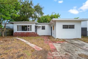 350 Nw 45th St Miami, FL 33127 - MLS#A11869028