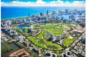 20335 W Country Club Dr 1608, Aventura