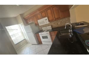 8248 San Carlos Cir 8248 Tamarac, FL 33321 - MLS#A11869079