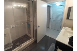 4560 NW 107th Ave 101-12, Doral, FL 33178 - MLS#A11869093