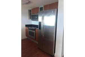 1800 N Bayshore Dr 3910, Miami
