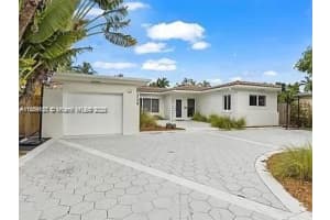 235 Fairway Dr, Miami Beach