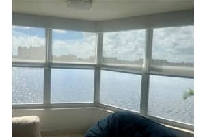 1100 Ne 191st St 33, Miami