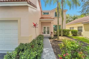 704 Stanton Dr Weston, FL 33326 - MLS#A11869166