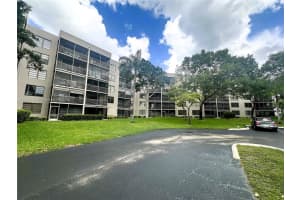 1100 Colony Point Cir 215, Pembroke Pines