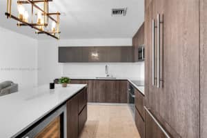 68 SE 6th St 2410, Miami, FL 33131 - MLS#A11869186