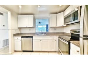 3750 Ne 170th St 208 North Miami Beach, FL 33160 - MLS#A11869206