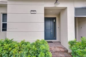 376 NW 8th Ct, Pompano Beach, FL 33060 - MLS#A11869207
