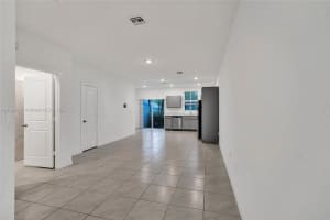 376 NW 8th Ct, Pompano Beach, FL 33060 - MLS#A11869207
