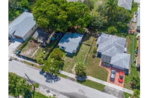 429 NW 14th Ter, Fort Lauderdale, FL 33311 - MLS#A11869210