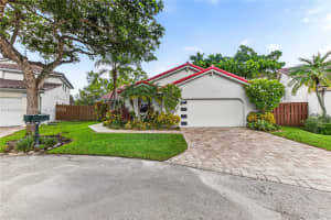 2395 Tallahassee, Weston
