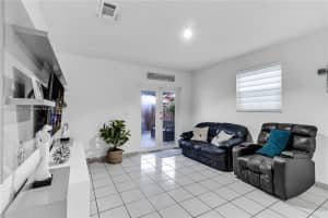 980 W 43 place 980, Hialeah, FL 33012 - MLS#A11869266