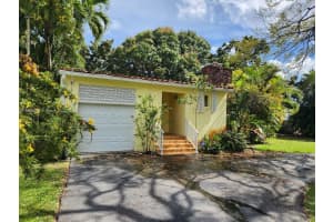 217 Iroquois St, Miami Springs