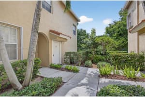 107 Lighthouse Cir H, Tequesta, FL 33469 - MLS#A11869353