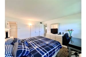 671 S Hollybrook Dr 209 Pembroke Pines, FL 33025 - MLS#A11869382