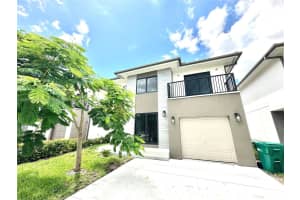 1163 Nw 2nd St, Florida City