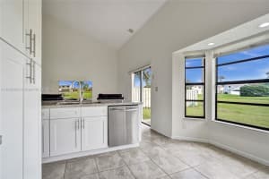 640 Fairfax Ave, Davie, FL 33325 - MLS#A11869488
