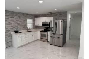 9915 Nicaragua Dr Cutler Bay, FL 33189 - MLS#A11869491