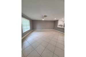305 NW 109th Ave 305, Pembroke Pines, FL 33026 - MLS#A11869530