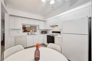 800 Sw 137th Ave 102g, Pembroke Pines