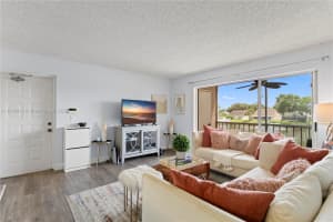 13791 Oneida Dr F2, Delray Beach, FL 33446 - MLS#A11869543