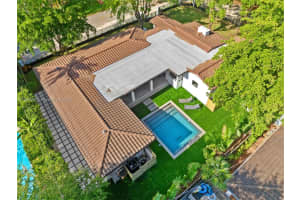 7402 SW 54th Ave, Miami, FL 33143 Sold 11/04/25