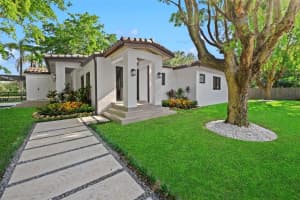 7402 SW 54th Ave, Miami, FL 33143 Sold 11/04/25
