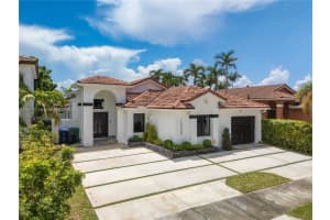13230 Nw 11th Ter Miami, FL 33182 - MLS#A11869573