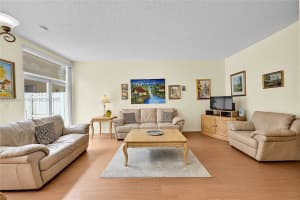 3155 N 37th Ave, Hollywood, FL 33021 - MLS#A11869591