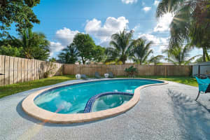 7120 Duval St Hollywood, FL 33024 - MLS#A11869594