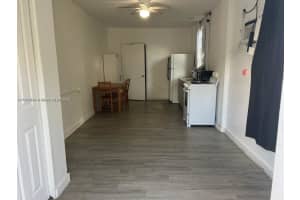 2126 Arthur St 2, Hollywood, FL 33020 - MLS#A11869599