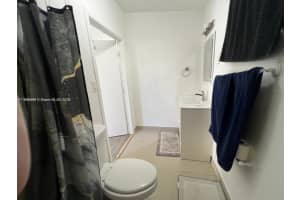 2126 Arthur St 2, Hollywood, FL 33020 - MLS#A11869599