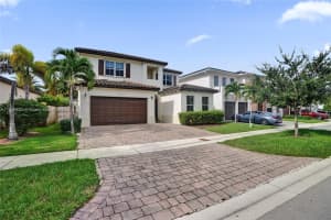 15104 SW 176th St, Miami, FL 33187 - MLS#A11869605