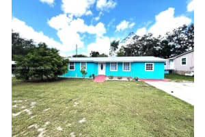 2003 Roseland Ave, Sebring