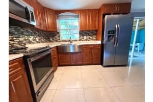 2003 Roseland Ave, Sebring, FL 33870 Sold 10/15/25