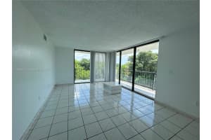 9682 Fontainebleau Blvd 410, Miami, FL 33172 - MLS#A11869615