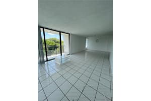 9682 Fontainebleau Blvd 410, Miami, FL 33172 - MLS#A11869615