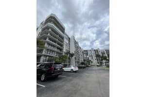 800 Parkview Dr 406 Hallandale Beach, FL 33009 - MLS#A11869624