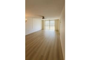 8020 N Sunrise Lakes Dr 112 Sunrise, FL 33322 - MLS#A11869626