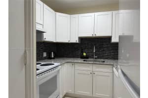 1300 Moffett St 308 Hallandale Beach, FL 33009 - MLS#A11869631