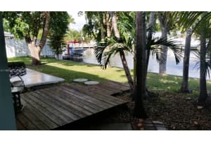 2025 NE 24th St, Wilton Manors, FL 33305 - MLS#A11869676