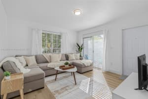 2661 SW 28 Ct 1, Coconut Grove, FL 33133 - MLS#A11869691