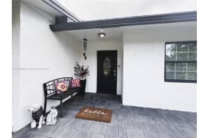 14691 SW 20th St, Davie, FL 33325 - MLS#A11869695