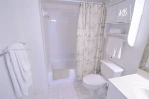 17801 N Bay Rd 410, Sunny Isles Beach, FL 33160 - MLS#A11869703