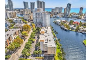 201 S Golden Isles Dr 204, Hallandale Beach, FL 33009 - MLS#A11869704