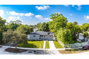 910 NW 133rd St, North Miami, FL 33168 - MLS#A11869726