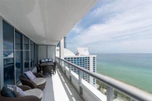 6799 Collins Ave 1704, Miami Beach, FL 33141 - MLS#A11869729