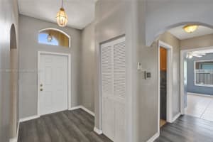1560 SW 193rd Ter, Pembroke Pines, FL 33029 - MLS#A11869734