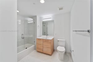 16385 Biscayne Blvd 1901 North Miami Beach, FL 33160 - MLS#A11869761