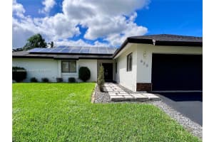 620 Sw 98th Ter Pembroke Pines, FL 33025 - MLS#A11869766
